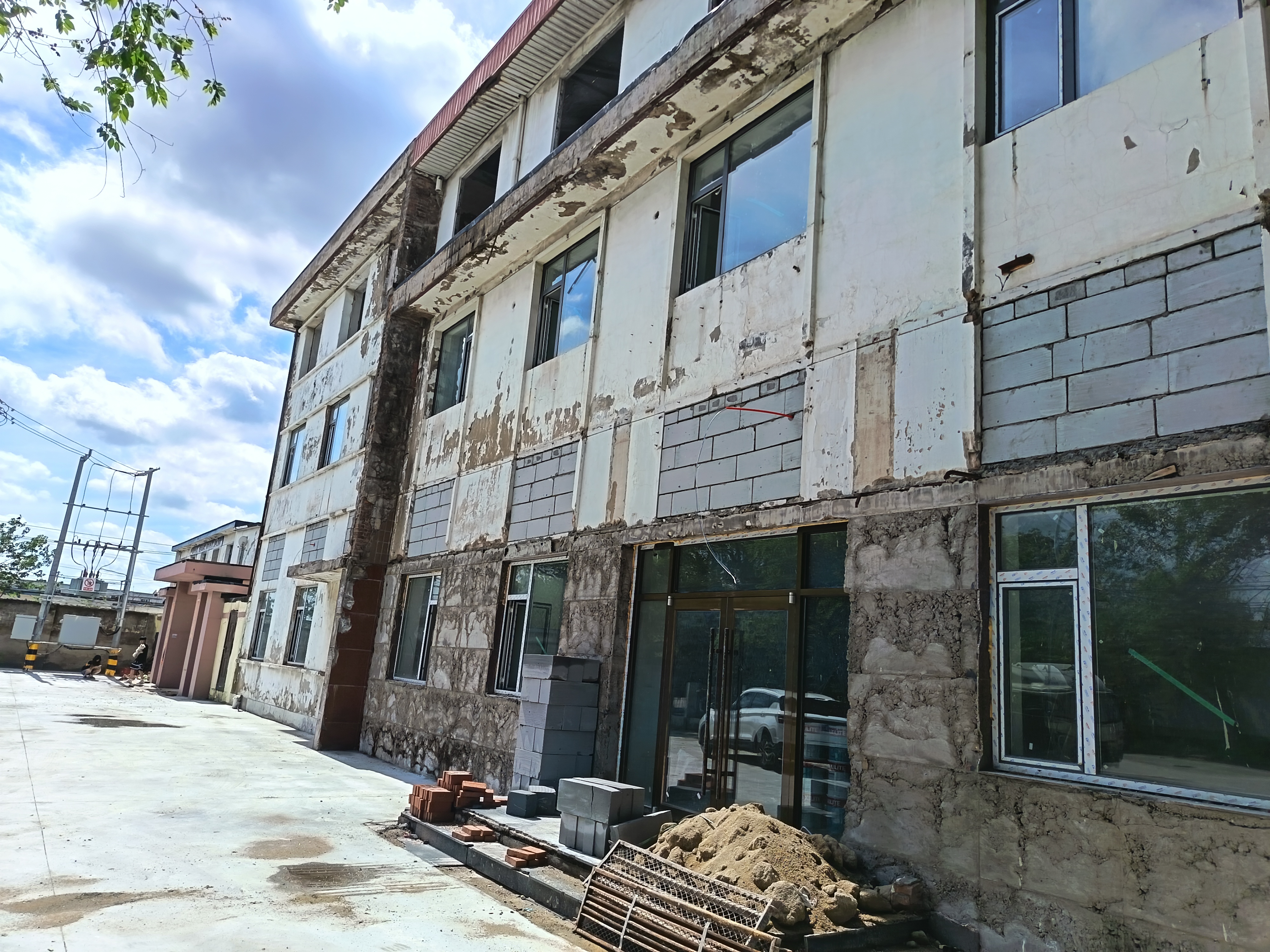 东丽区华明街津赤路233号办公楼安全性鉴定